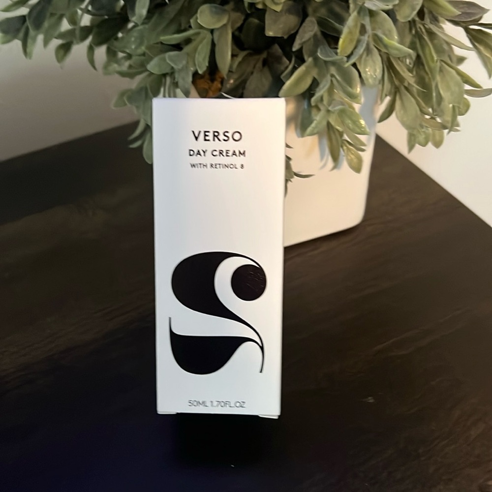 Verso Day Cream with Retinol 8 - Brand New
